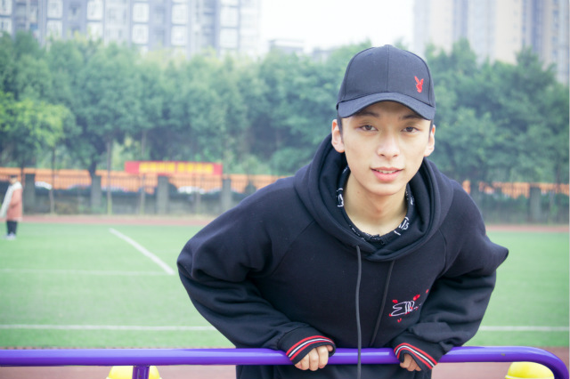 頂著家人反對(duì)，我毅然決然選擇了電競專業(yè)