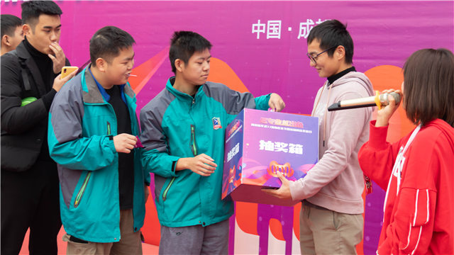 越專業(yè)越出色|四川新華雙11校園購(gòu)物節(jié)火力全開(kāi)
