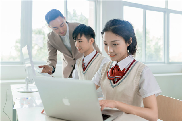 學(xué)什么技術(shù)會(huì)身價(jià)翻倍，2020十大熱門專業(yè)都在這里了！