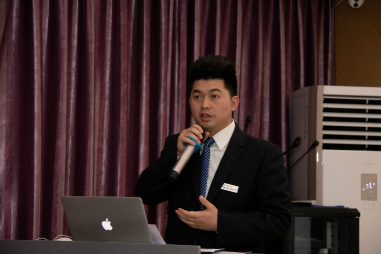 告別與起航:四川新華2020年冬季畢業(yè)典禮隆重舉行