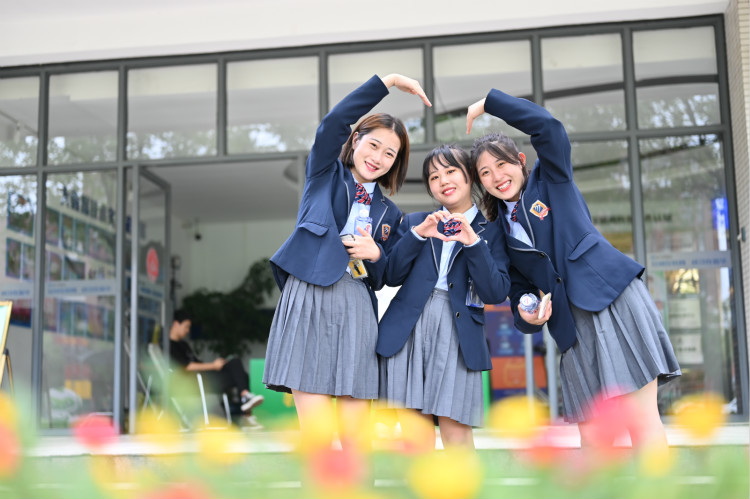 高中畢業(yè)，去新華學(xué)習(xí)互聯(lián)網(wǎng)技術(shù)怎么樣？