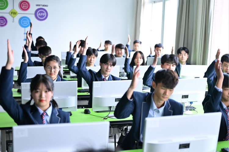 國務(wù)院發(fā)文，這類教育機構(gòu)要火了！更有18個新職業(yè)誕生！