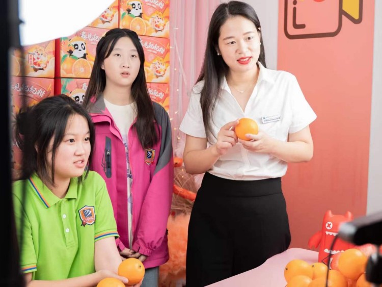 【擇校指南】女生也可以高薪高技能！選對學校很重要